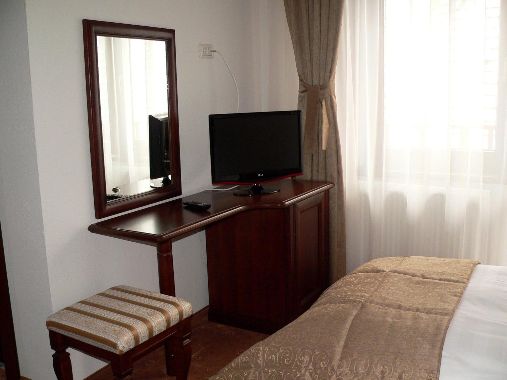 Pension Deutsches Haus Brasov Ruang foto